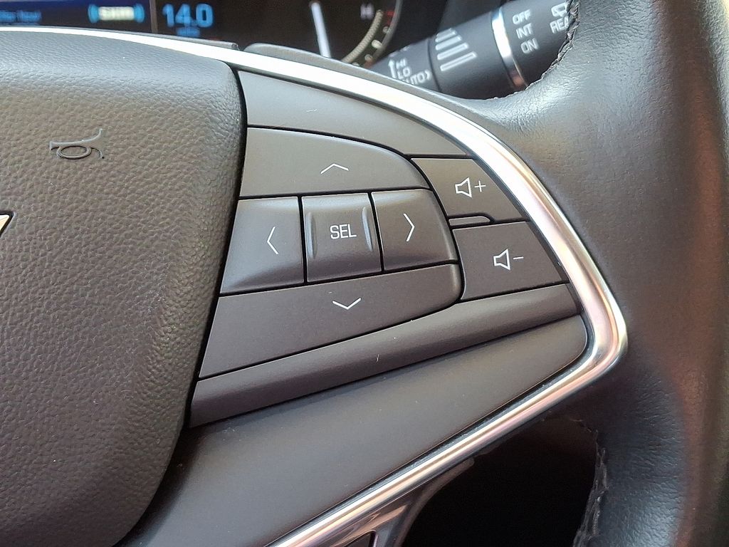 Thumbnail: 2018 Cadillac XT5 - 23