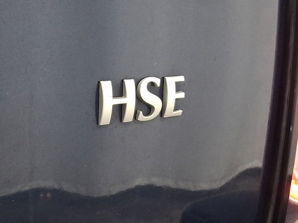 Thumbnail: 2011 Land Rover Range Rover - 32