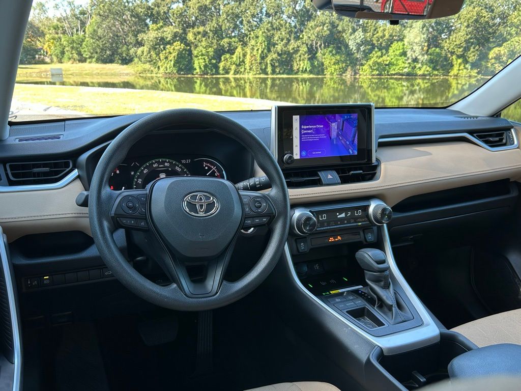 Thumbnail: 2025 Toyota RAV4 - 12