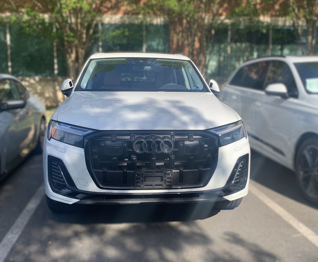 Thumbnail: 2025 Audi Q7 - 2