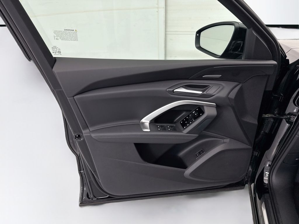 Thumbnail: 2026 Audi Q5 - 23
