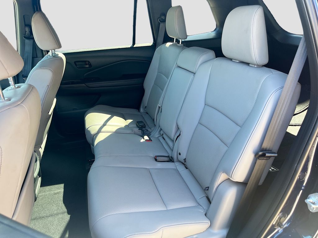 Used 2023 Blue Honda EX-L image 25