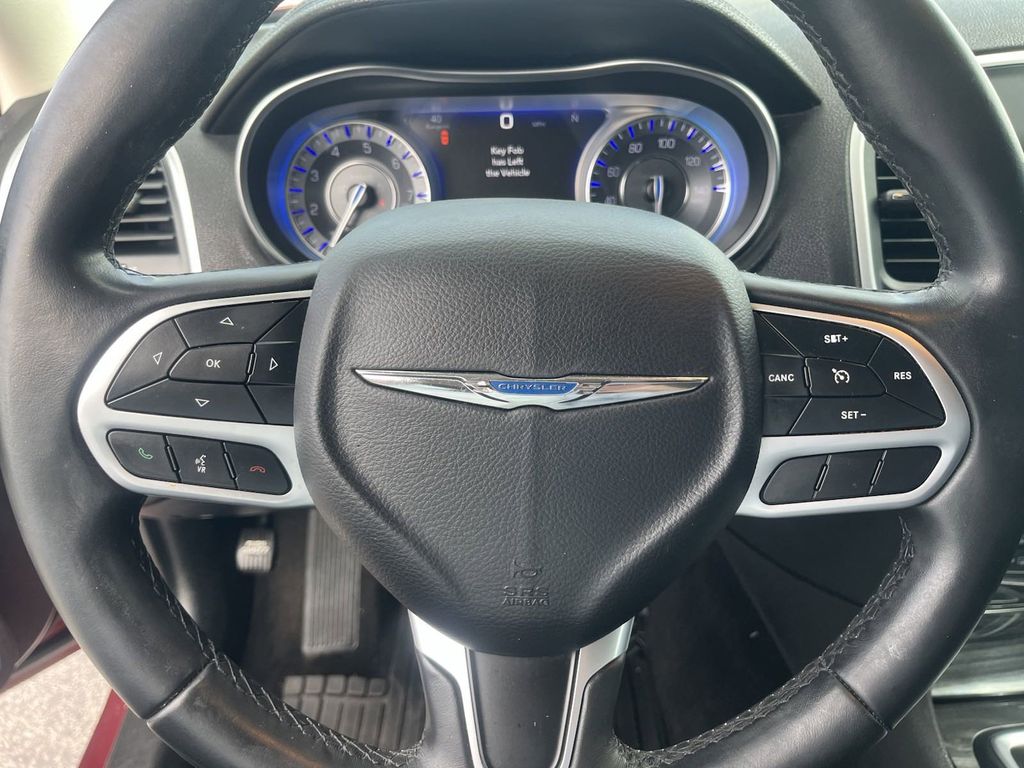 2018 Chrysler 300 Touring 29