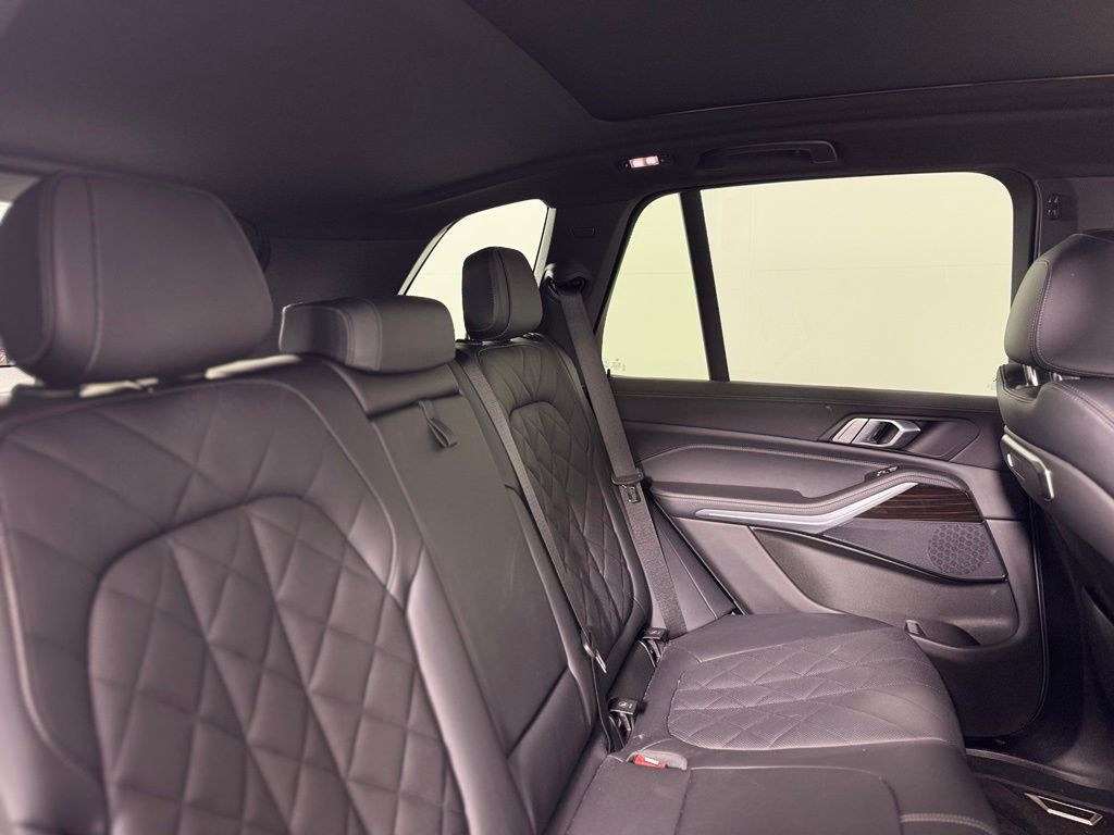 Thumbnail: 2026 BMW X5 - 27