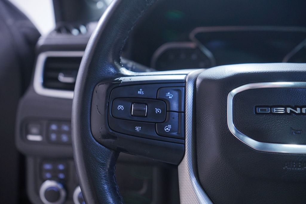 Thumbnail: 2021 GMC Yukon XL - 21