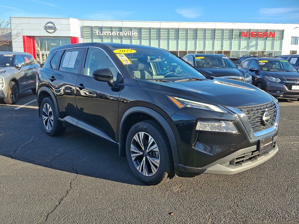 Thumbnail: 2022 Nissan Rogue - 3