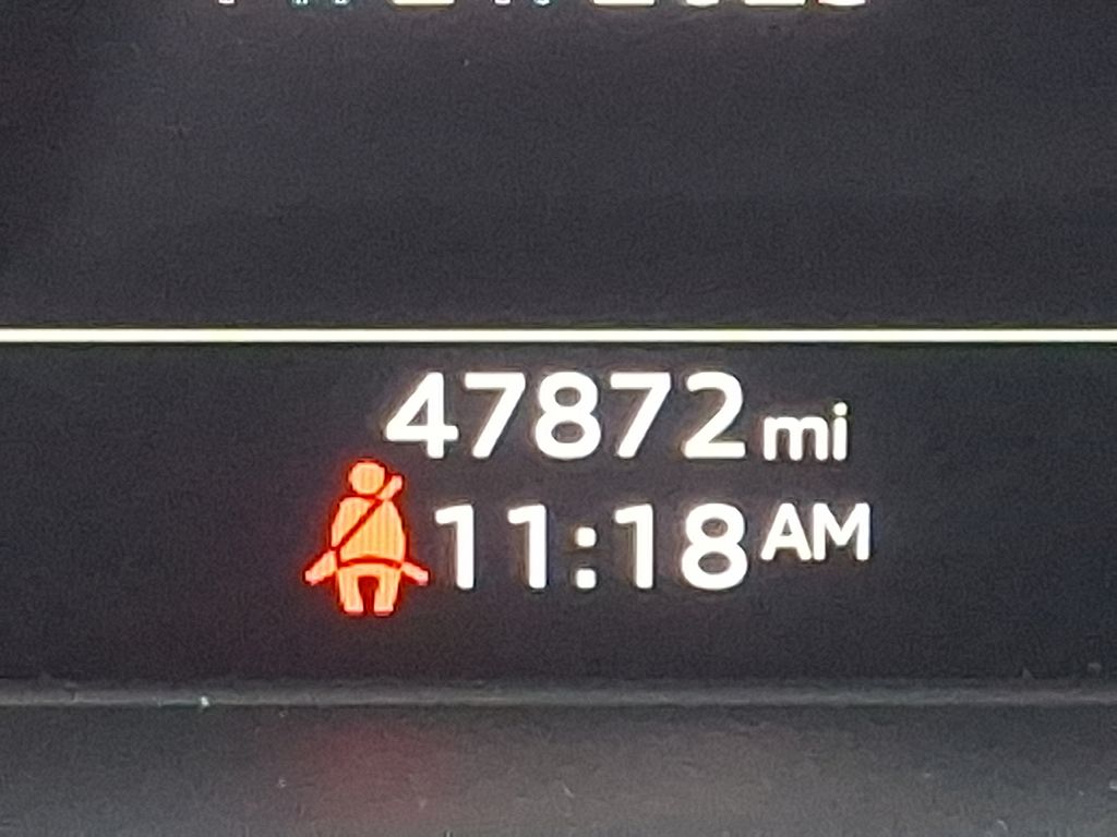 Thumbnail: 2023 Audi SQ5 - 21