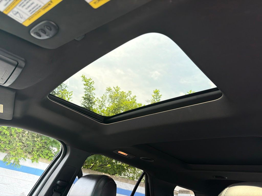 Thumbnail: 2013 Ford Explorer - 11