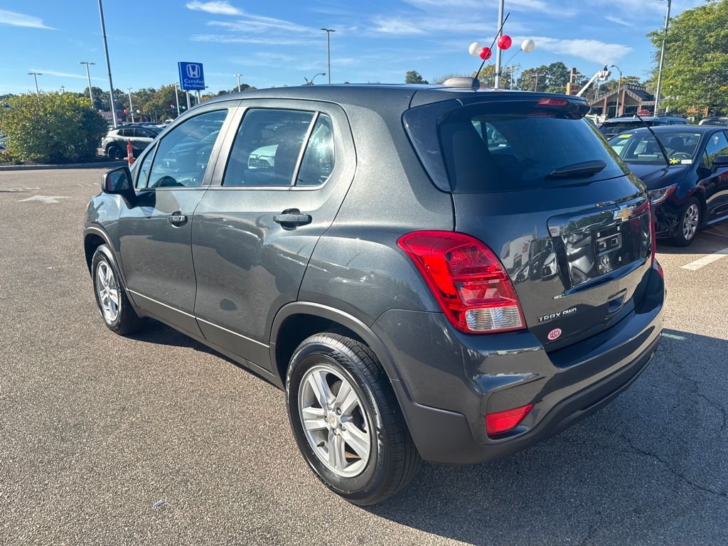 2020 Chevrolet Trax LS photo 5