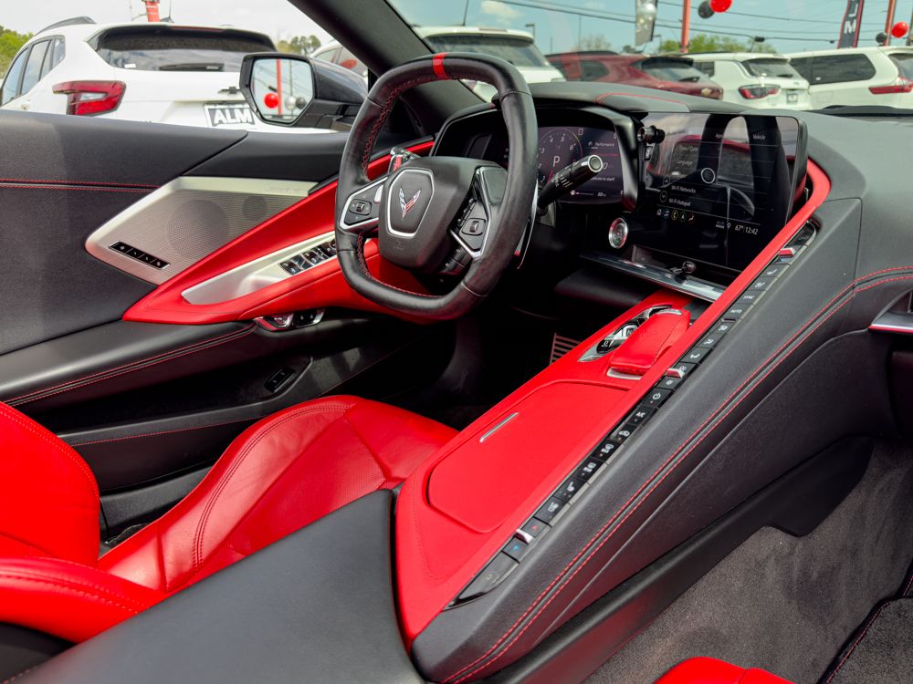 Used 2020 Silver Chevrolet Stingray image 36