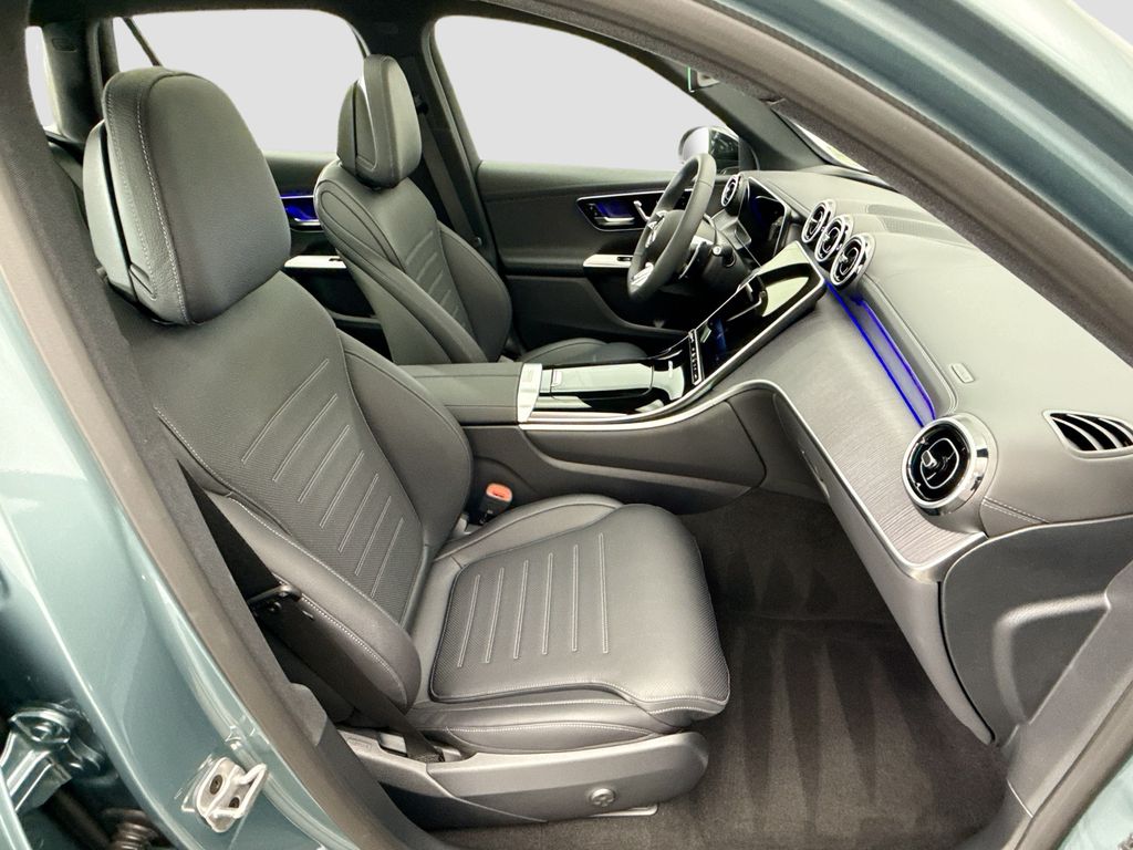 Thumbnail: 2026 Mercedes-Benz GLC - 18