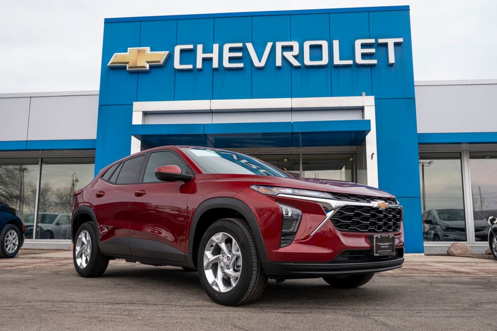 2024 Chevrolet Trax LS