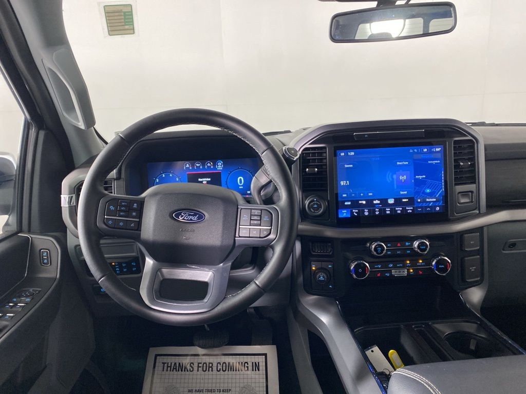 2025 Ford F-150 XLT - Photo 14