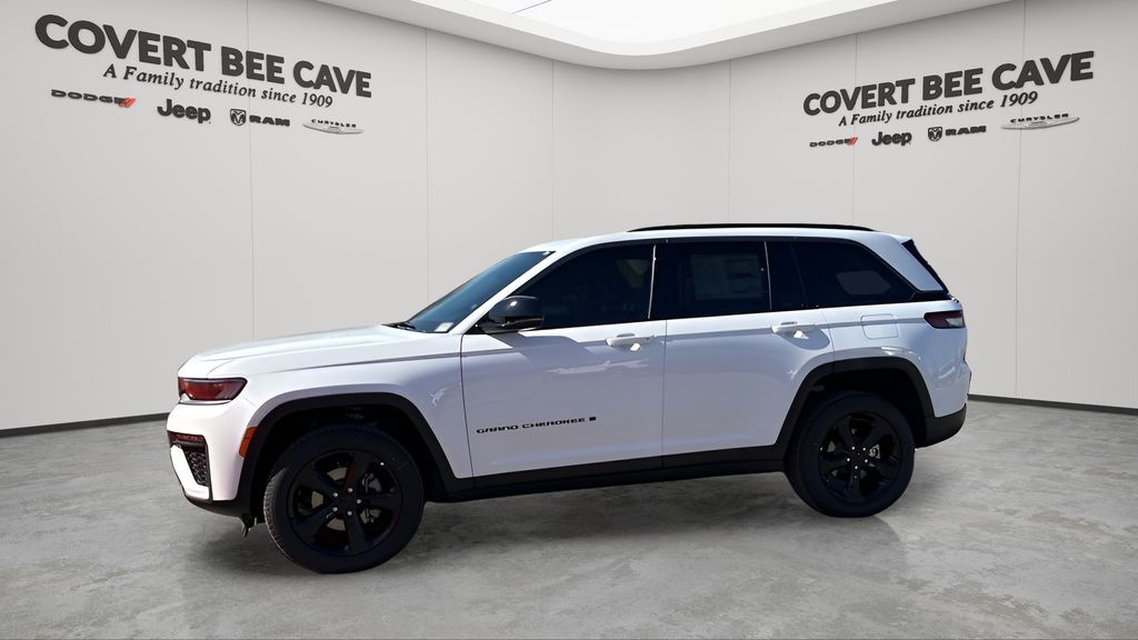 New 2026 White/off-white Jeep Limited image 4