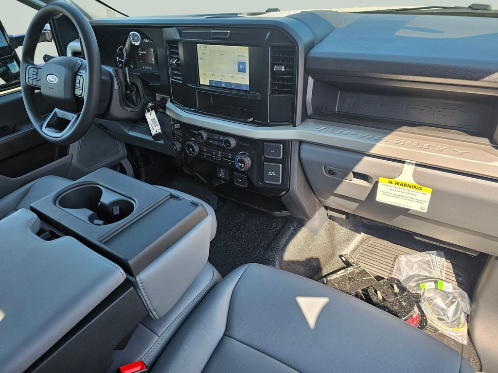 New 2025 White Ford XL image 11