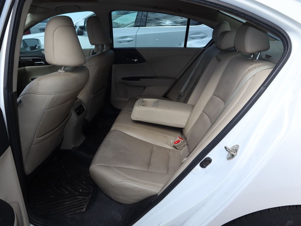 Thumbnail: 2016 Honda Accord - 10