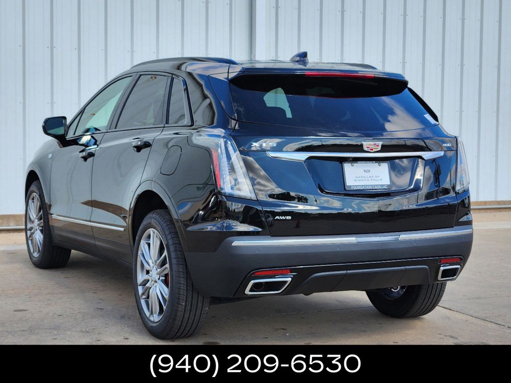 2025 Cadillac XT5 Sport 3