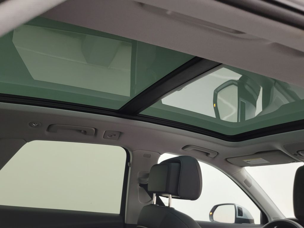 Thumbnail: 2023 Audi Q5 - 17