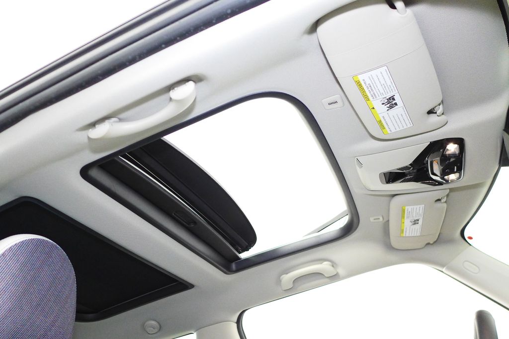 Thumbnail: 2025 MINI Cooper - 19