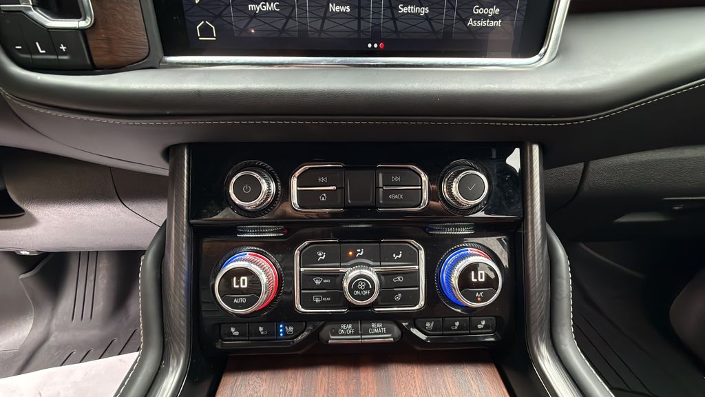 2024 GMC Yukon XL