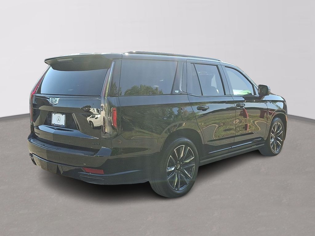 Thumbnail: 2024 Cadillac Escalade - 4