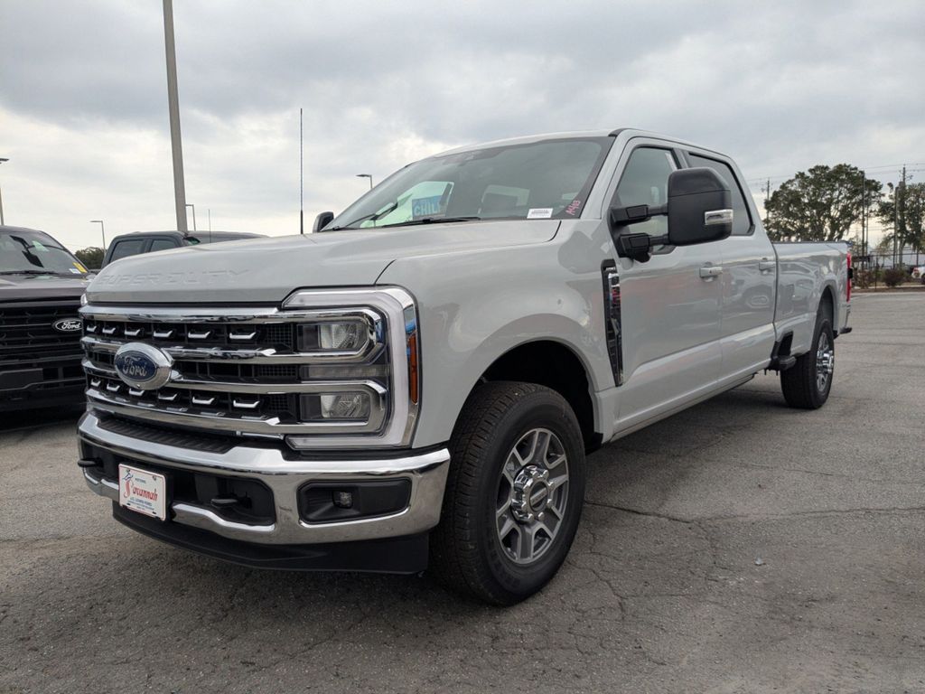 2026 Ford F-350 LARIAT