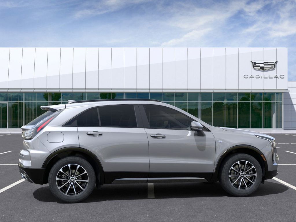 2024 Cadillac XT4 Sport 5