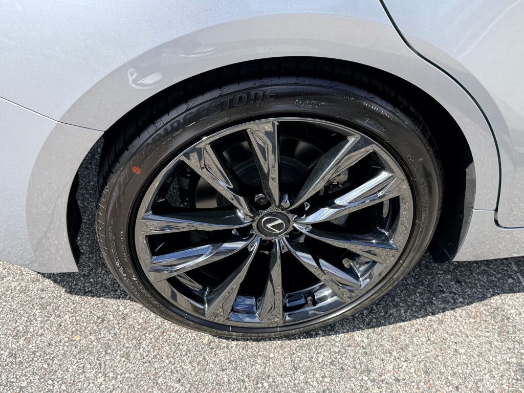 Thumbnail: 2023 Lexus IS - 11