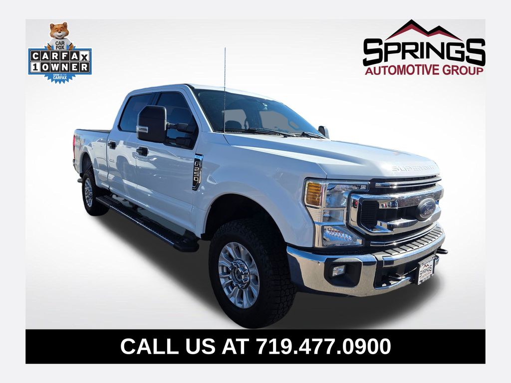 Oxford White 2022 Ford F-250 Super Duty XLT Crew Cab 4WD Pickup Truck Four-Wheel Drive 6-Speed Automatic