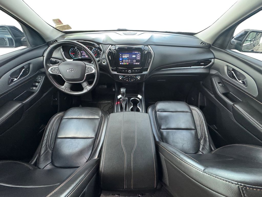 Used Car 2021 Chevrolet Traverse  Rs For Sale Under $30,000 In Round Rock, Texas