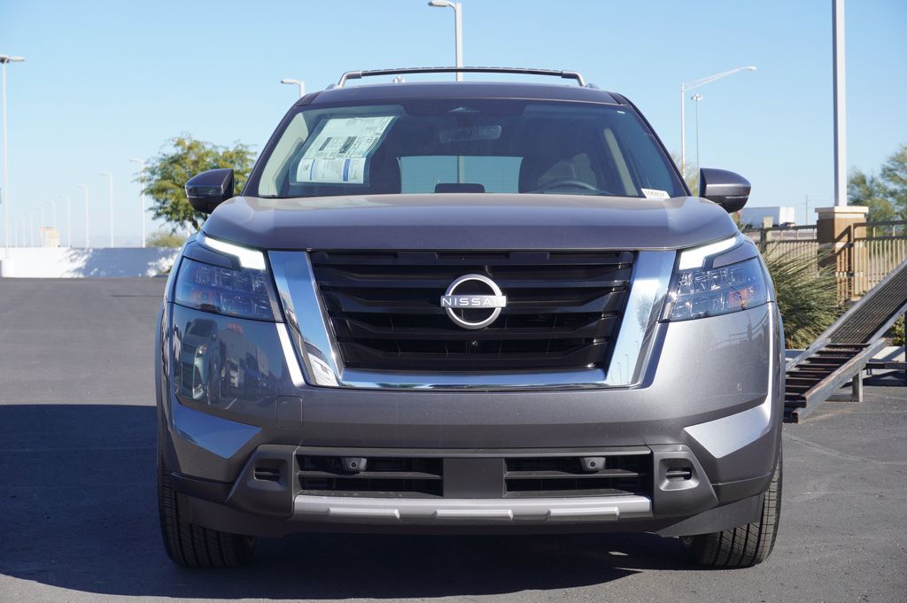 2025 Nissan Pathfinder Platinum 5