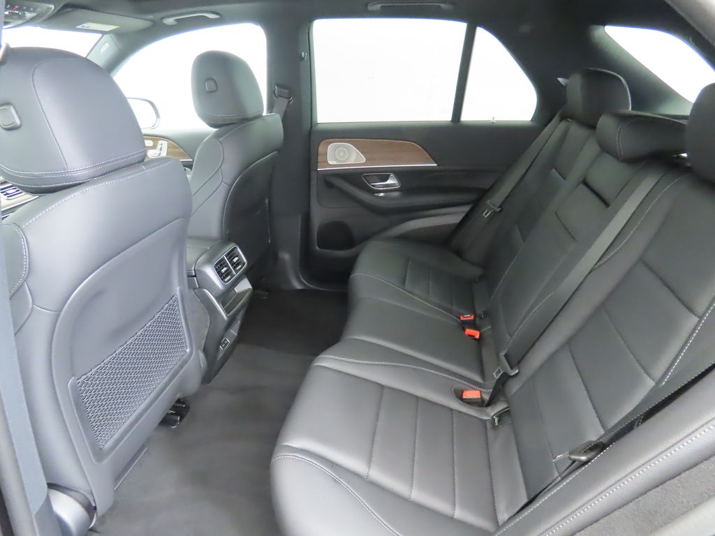 Thumbnail: 2025 Mercedes-Benz GLE - 23