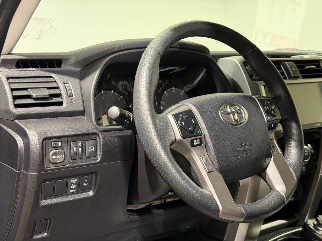 2024 Toyota 4Runner SR5 17