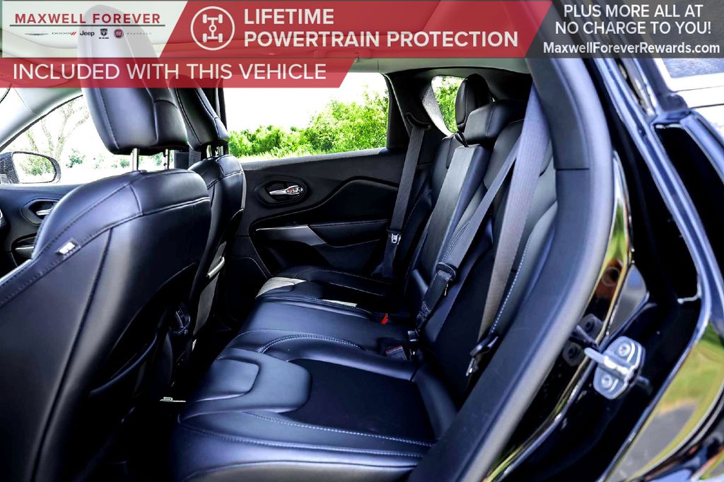 Used Car 2020 Jeep Cherokee  Latitude Plus For Sale Under $20,000 In Taylor, Texas
