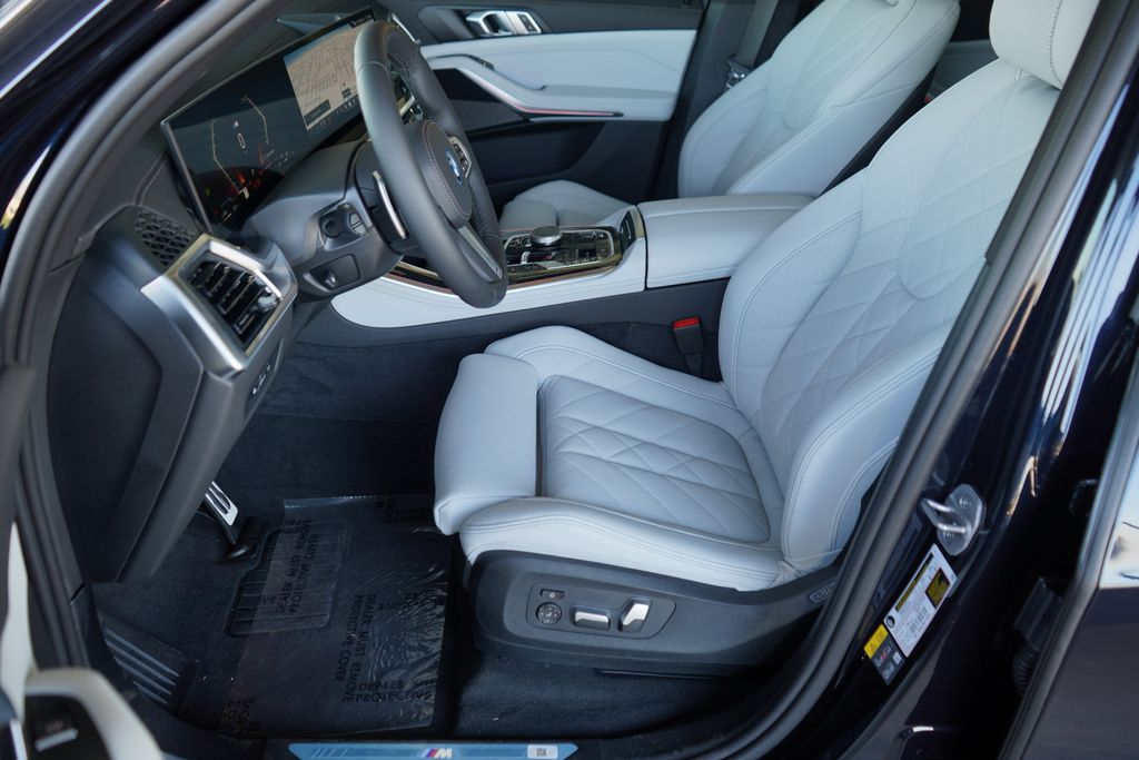 Thumbnail: 2026 BMW X5 - 11