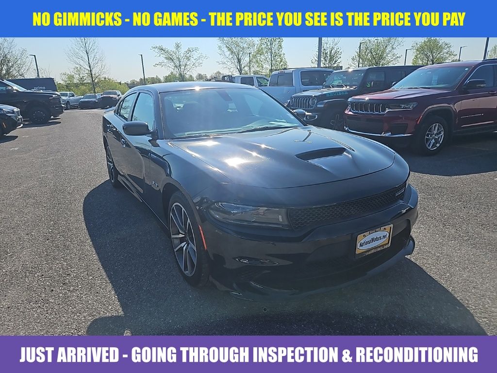 Pitch Black Clearcoat 2023 Dodge Charger R/T RWD Sedan Rear-Wheel Drive 8-Speed Automatic