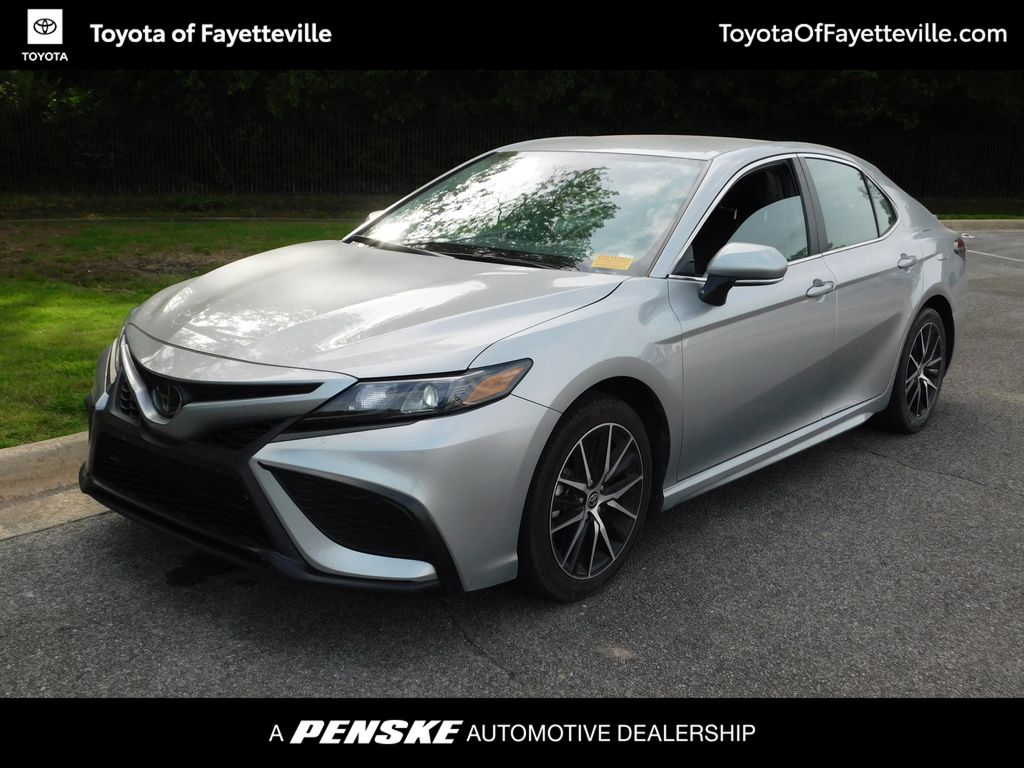 2023 Toyota Camry SE -
                Fayetteville, AR