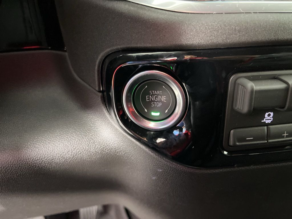 Thumbnail: 2026 Chevrolet Silverado 1500 - 32