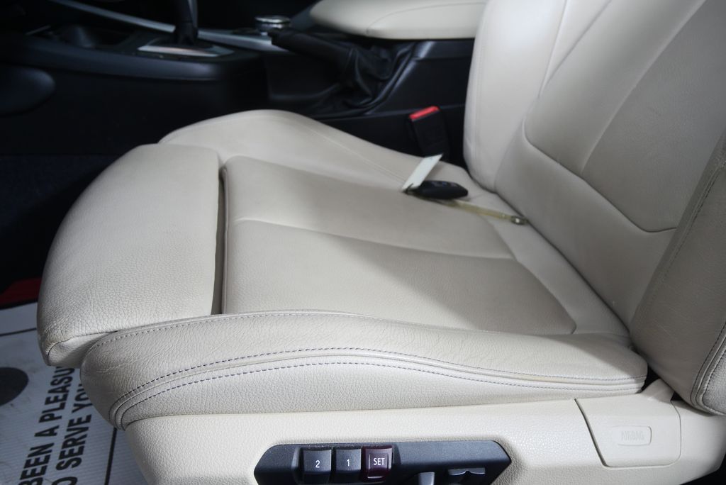 Thumbnail: 2015 BMW 2 Series - 9