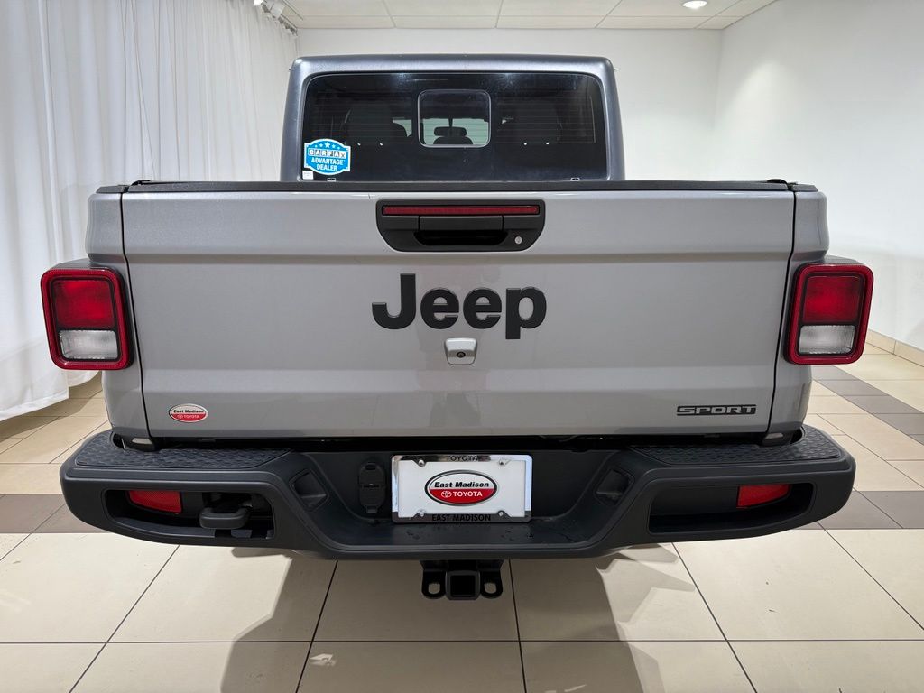 Thumbnail: 2020 Jeep Gladiator - 4