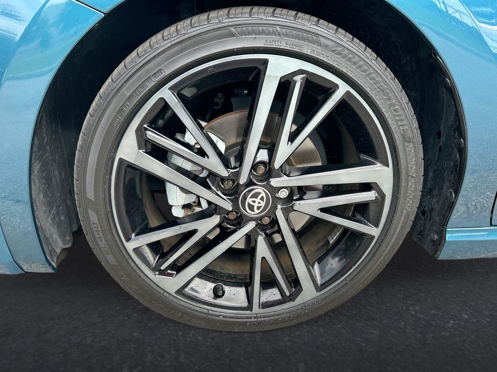 Thumbnail: 2025 Toyota Camry - 10