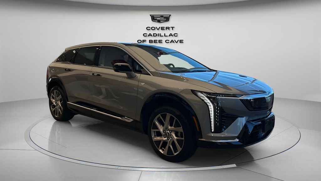 2026 Cadillac OPTIQ Luxury AWD