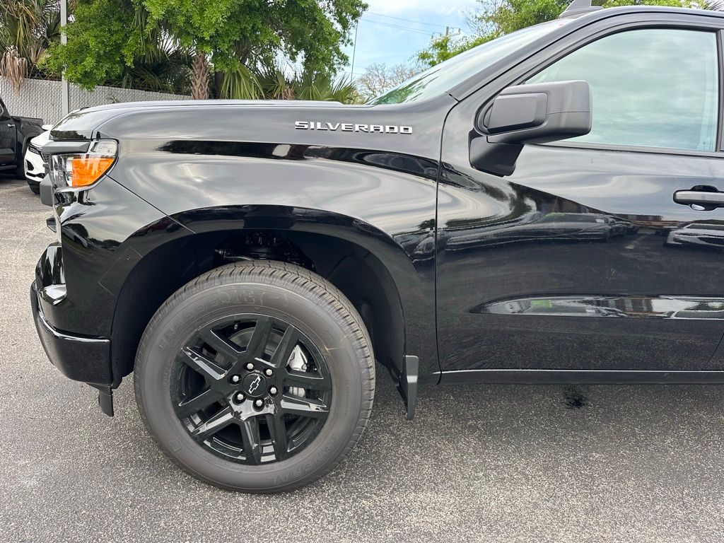 2024 Chevrolet Silverado 1500 Custom 11