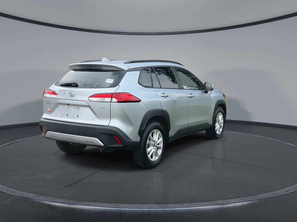Thumbnail: 2022 Toyota Corolla Cross - 8