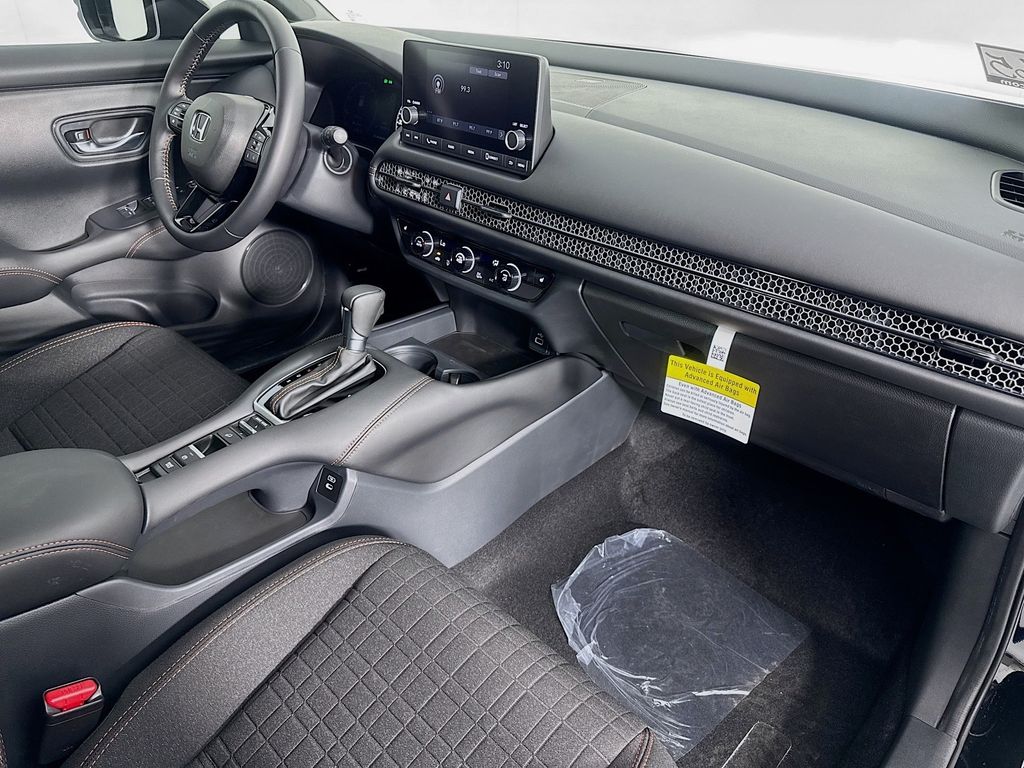 Used Car 2025 Honda Hr-v  Sport For Sale Under $30,000 In Austin, Texas