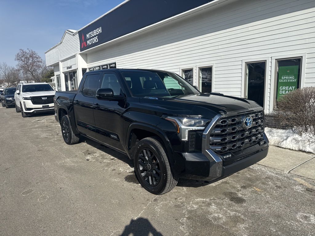 Black 2024 Toyota Tundra Hybrid Platinum HV CrewMax Cab 4WD Pickup Truck Four-Wheel Drive Automatic