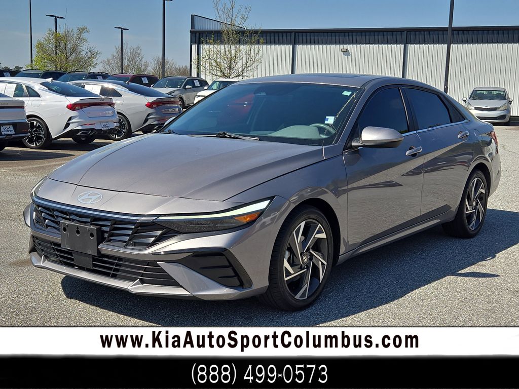 2024 Hyundai Elantra SEL FWD