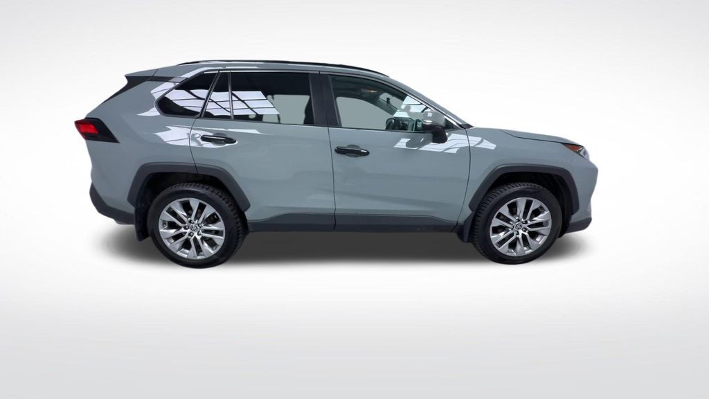 Used 2021 Toyota RAV4 SUV