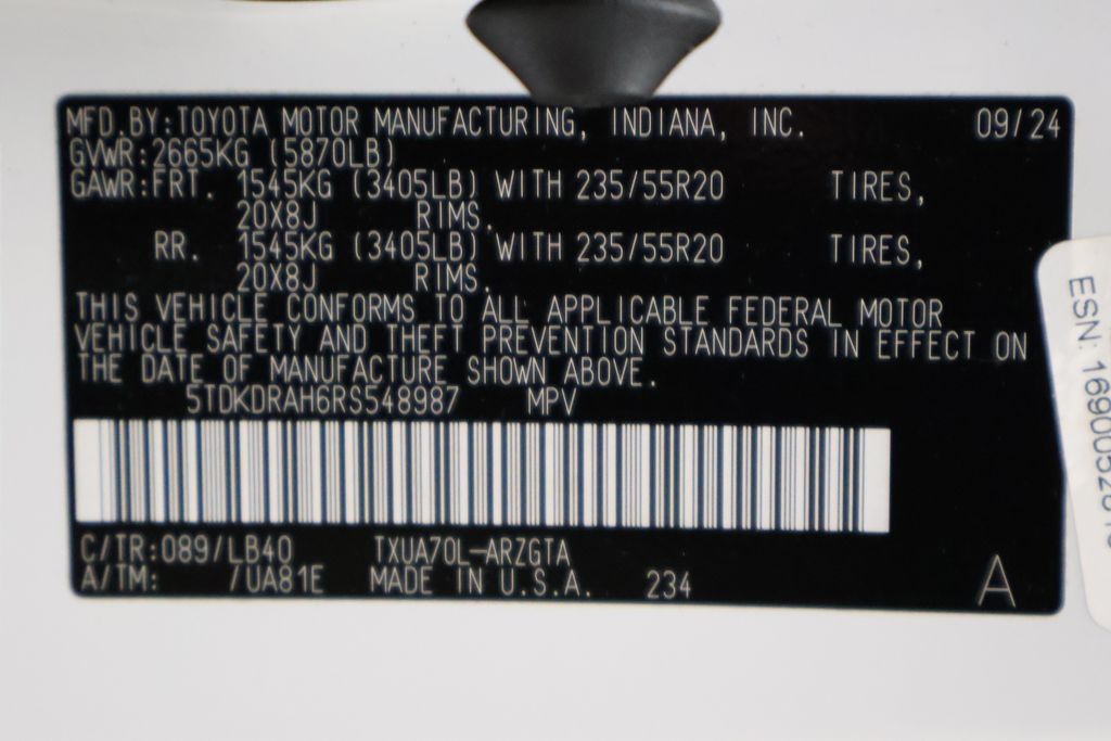 Thumbnail: 2024 Toyota Highlander - 17