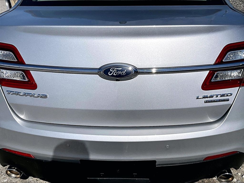 2018 Ford Taurus Limited FWD